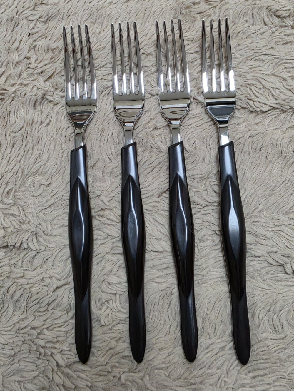 Cutco Lot Of 4 Brand New Dinner Forks Flatware, Dark Brown, Contour Handles